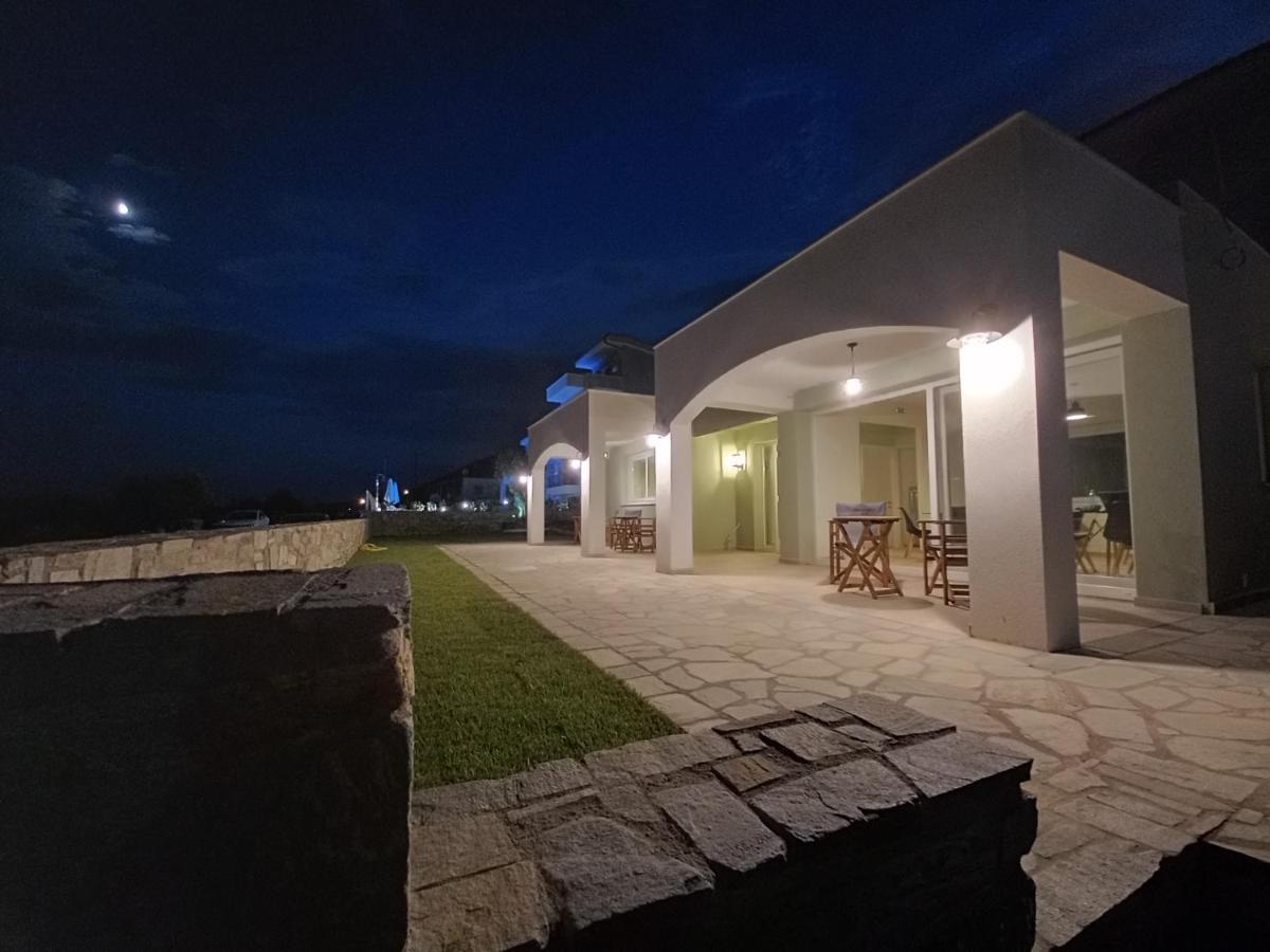 7 Grapes Aparthotel Elevtherai Екстериор снимка